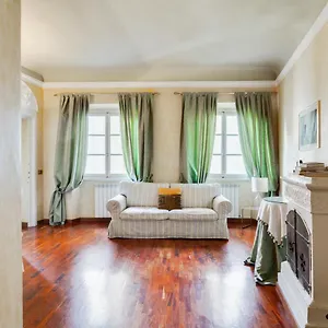  Apartment Pietre Dure Italy